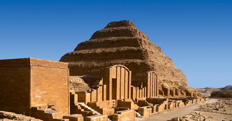 Todos los secretos de la pirámide de Zoser en la Necrópolis de Saqqara.