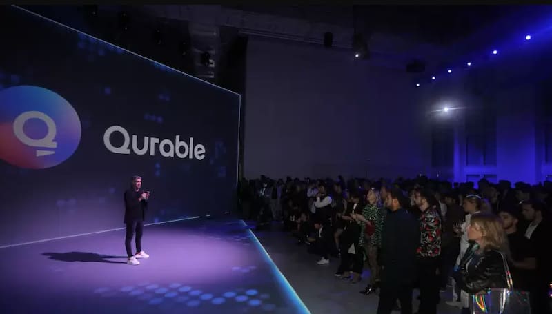 Federico García presentando para Qurable.