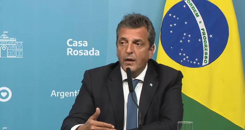 El ministro de Economía Sergio Massa explicó la medida con su par de Brasil, Fernando Haddad