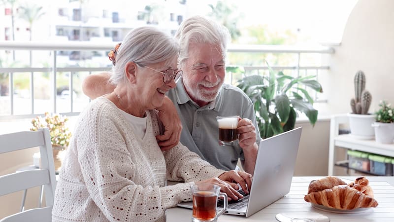 CONFIRMADO | Los bancos anuncian el adelanto de los pagos de todas las jubilaciones y pensiones en noviembre: habrá aumento.