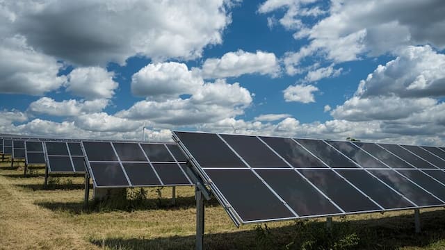 La planta solar de Baygorria se alinea con la idea de que ciudadanos participen en las empresas públicas