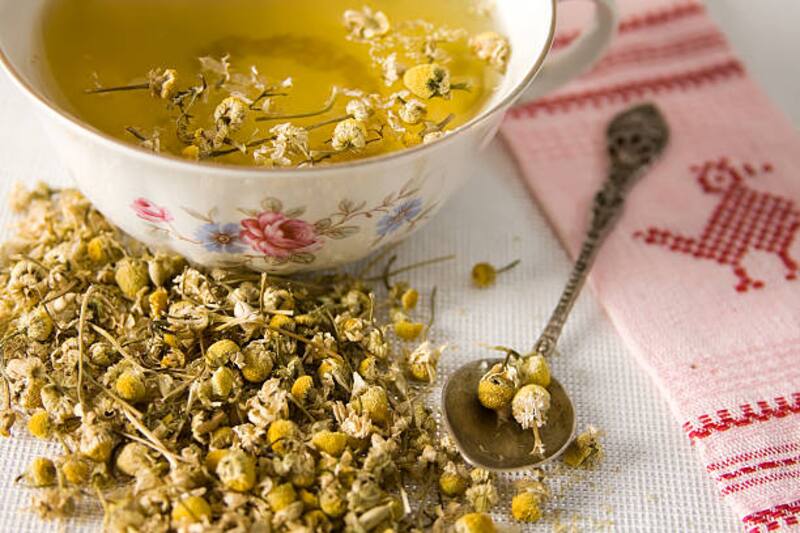 El té de manzanilla es una infusión sencilla, económica y accesible para todos.