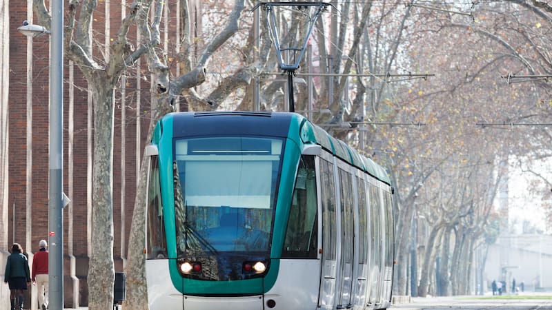 El tren operará a una velocidad promedio de 43 kilómetros por hora.