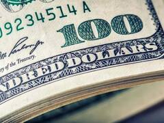 Más cerca del salvavidas de dólares
