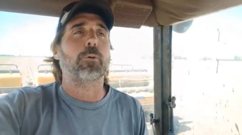 El descargo de un productor que se hizo viral.