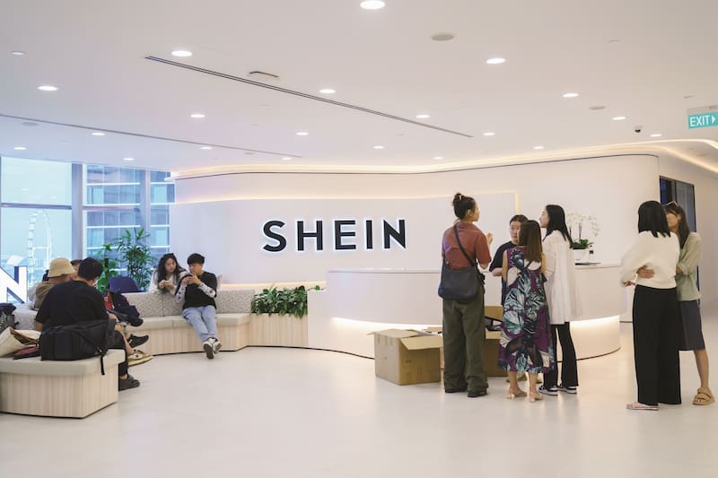 Se estima que la compañía publica alrededor de 7000 nuevos modelos por día, lo que equivale a más de 2.500.000 de nuevos productos al año