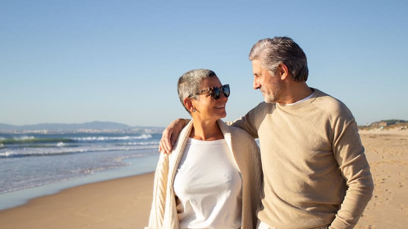 Disfruta de 8 días y 7 noches en la Costa Dorada con pensión completa en un hotel 3 estrellas.