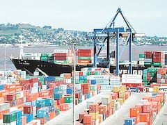 Paro de 24 horas en todos los puertos del país