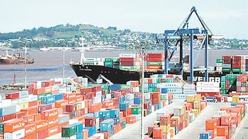 Paro de 24 horas en todos los puertos del país