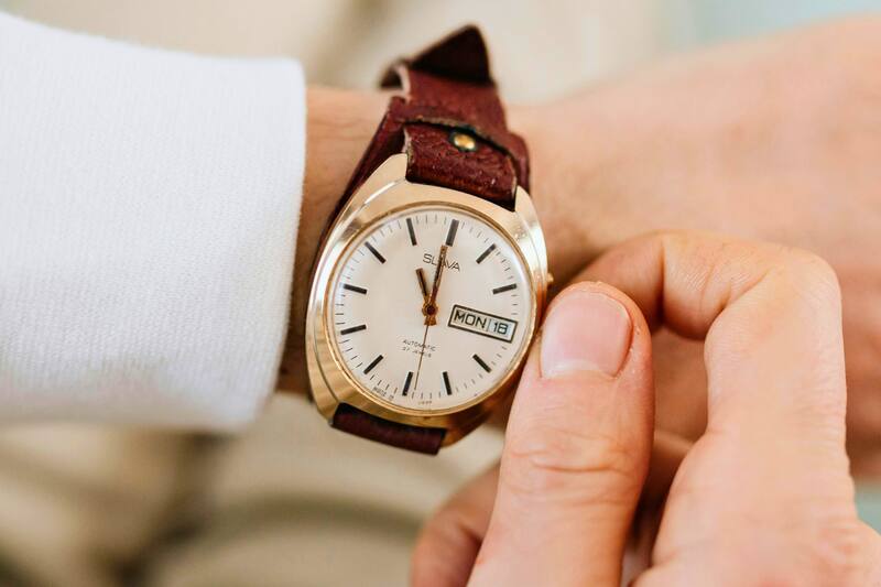 Algunos habitantes deberán cambiar la hora de sus relojes. Foto: Archivo.