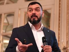 Alvarez Agís recomendó "subir la tasa de interés y corregir la libre flotación del dólar paralelo"