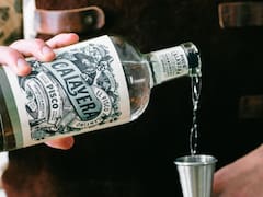 La historia detrás de Calavera, el pisco mendocino que sale a disputar un mercado dominado por peruanos y chilenos