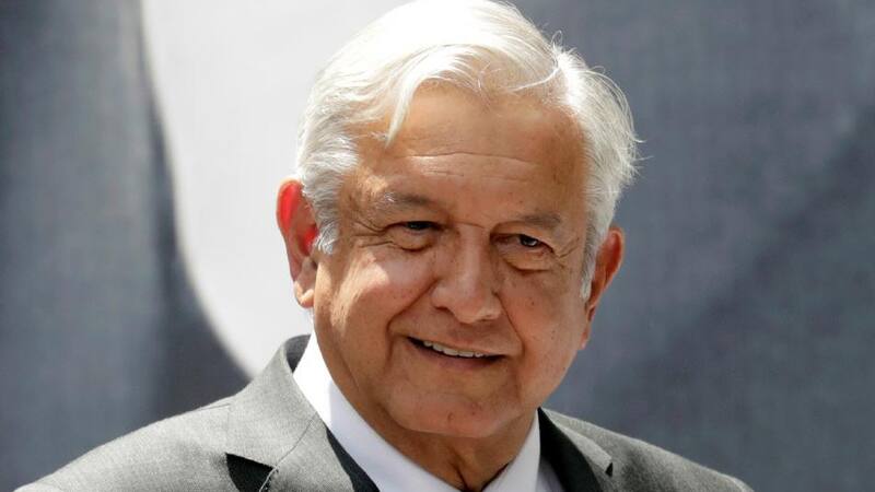 AMLO creó una comisión especial para investigar el crimen de Ayotzinapa