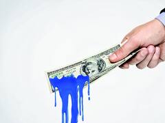 Feriado cambiario en el blue: mesas de dinero desconectaron sus pizarras