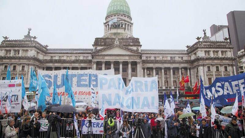 El conflicto lleva cuatro meses y desde el sindicato Ademys rechazan la propuesta por "insuficiente" y advierten que no comenzarán las clases