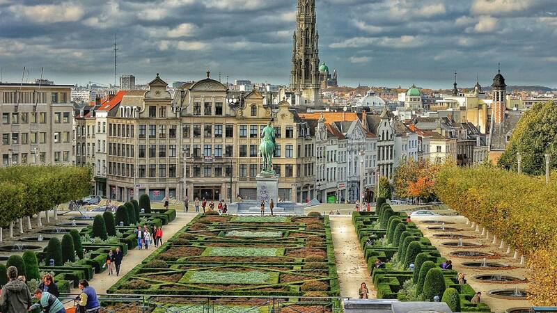 El país con más empleo de Europa necesita trabajadores con urgencia: ofrece casa gratis y sueldos de 5000 euros.