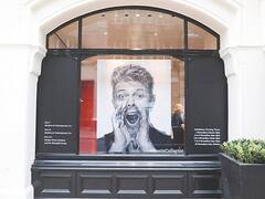 Subastan en u$s 41 millones parte dela colección de arte de David Bowie