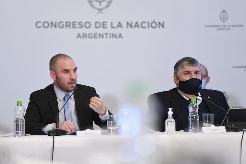 Guzmán prevé una baja del déficit para el Presupuesto 2022
