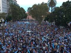 Fue masiva la marcha del #1A en Plaza de Mayo y otros puntos del país