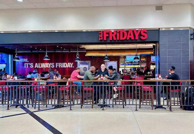 La transformación llega tarde para muchas sucursales que ya cerraron. (Foto: Wikimedia Commons - Harrison Keely)