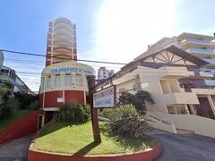 Se derrumbó un hotel en Villa Gesell: al menos un muerto y hasta 11 desaparecidos