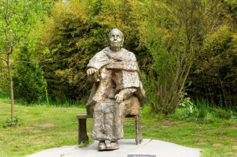 Muchas personas creen en las predicciones de Nostradamus de los Balcanes para 2025. Fuente: Archivo.