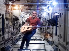 El astronauta canadiense que es un éxito en YouTube