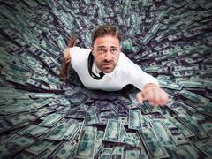 Dólar antifuga: hay récord de argentinos que repatrian sus ahorros