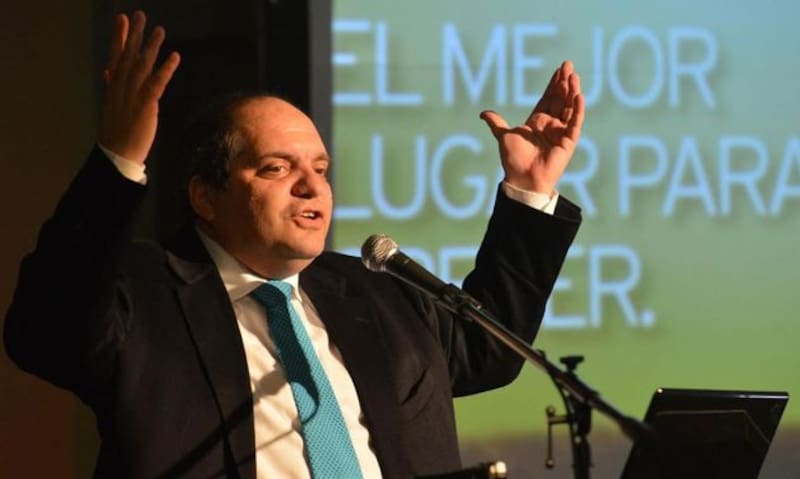 Salvador Di Stéfano analizó la estrategia del Gobierno para calmar al dólar blue.