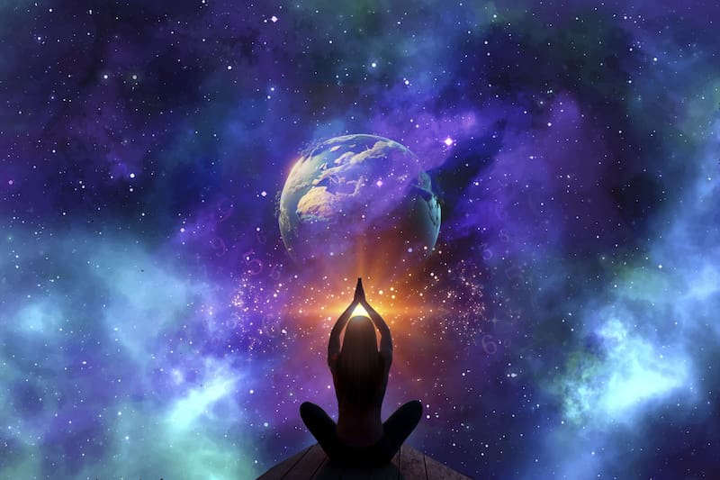 El sextil entre Saturno y Urano en abril y agosto abre puertas a proyectos innovadores y cambios positivos en lo profesional. (Foto: Freepik)