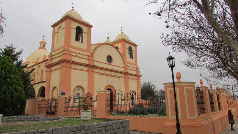 La localidad ofrece diversas actividades para los amantes de la naturaleza, como senderismo, ciclismo y paseos por sus pintorescos paisajes. (Foto: Córdoba Turismo).