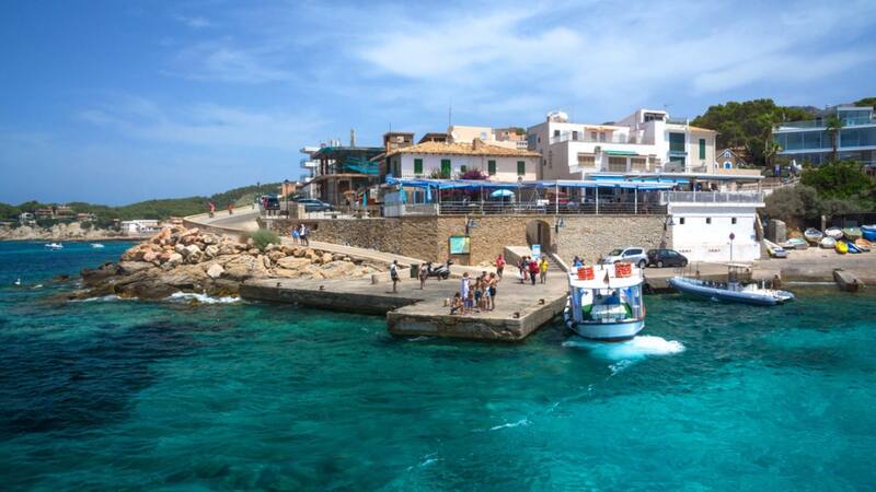 El pueblito de Mallorca que está rodeado de paisajes y tiene los pescados y mariscos más ricos.