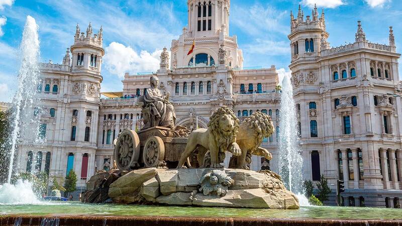 Madrid es uno de los puntos más elegidos por los viajeros para hacer escapadas durante el año.