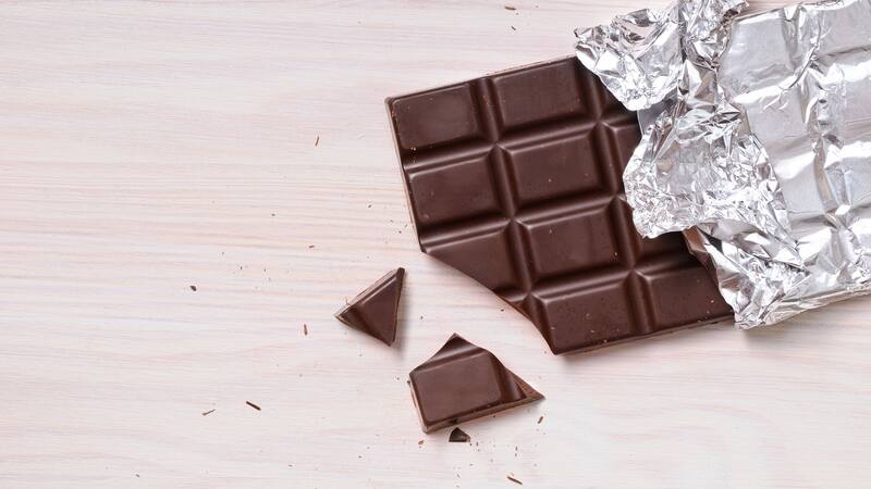 Este es el chocolate negro más saludable del mercado, según la OCU: cuesta menos de un euro.