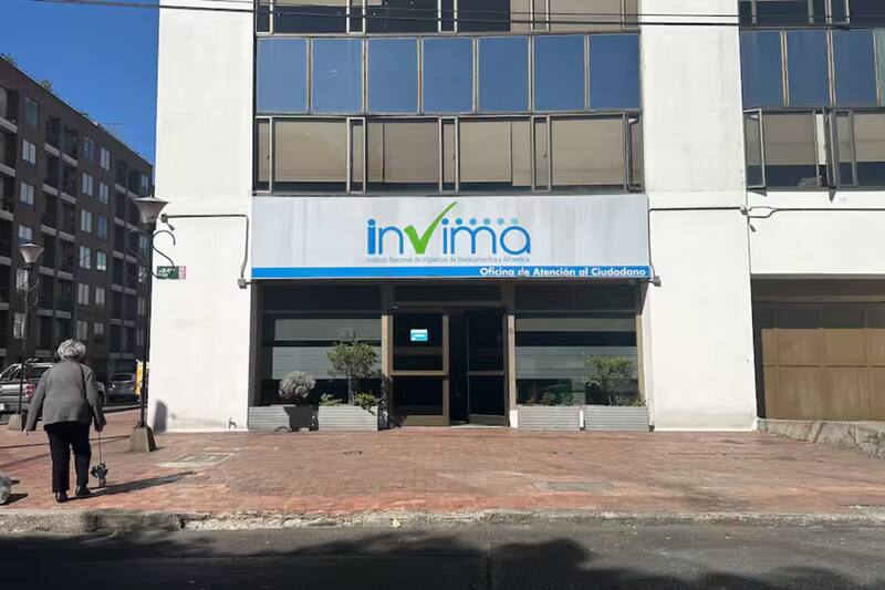 Invima es la entidad encargada de la regulación, vigilancia y control sanitario en Colombia.