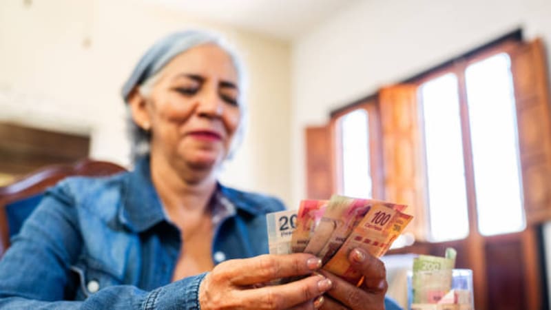 Cambian las jubilaciones | El Gobierno otorga un bono extraordinario: cobrarás más de 1 millón de pesos colombianos