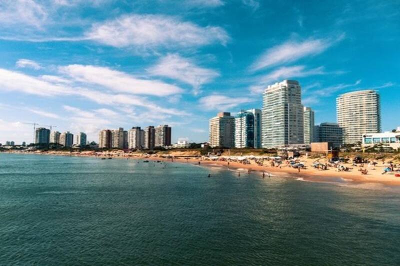Punta del Este es un sitio muy popular para emigrar.