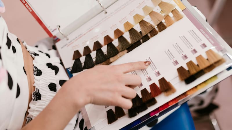 La Profeco advierte sobre las mejores tinturas de cabello en el mercado.