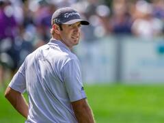 El estadounidense Dustin Johnson sigue al frente el ranking mundial del golf