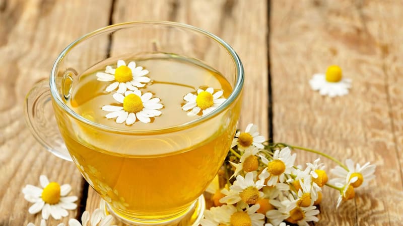 En simples pasos vas a poder prepararte una infusión de manzanilla.