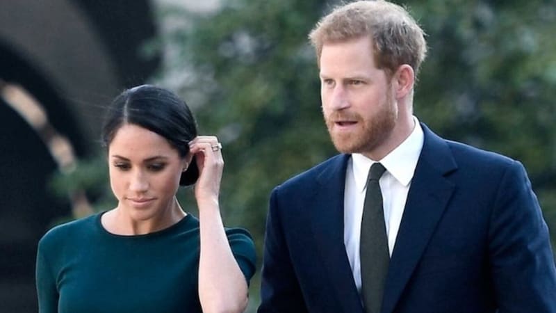Harry y Meghan renunciaron a la vida de la Corona pero permanecen con sus títulos (Fuente: archivo).