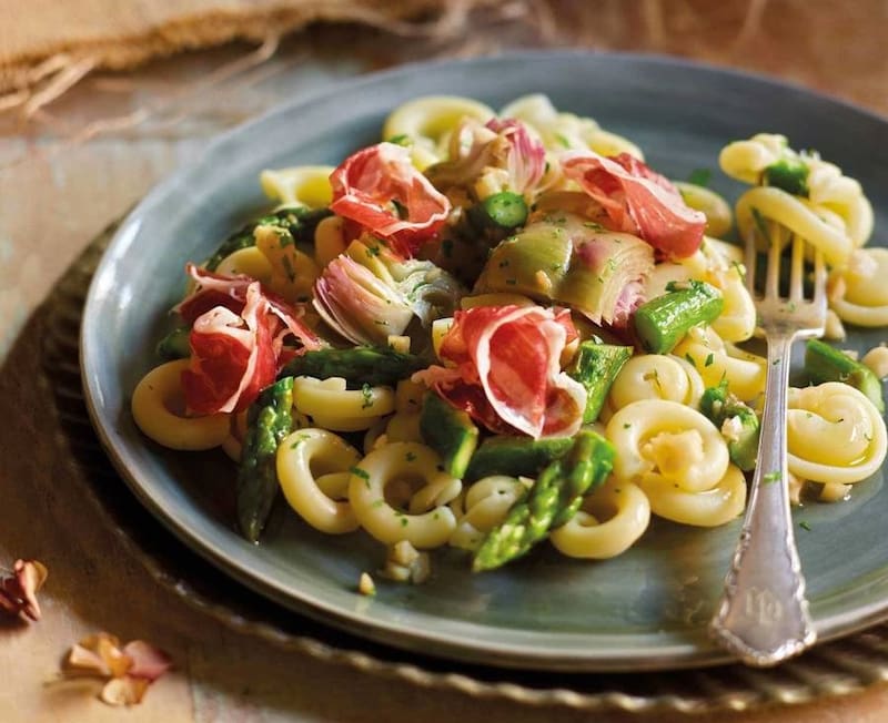 Los espárragos en conserva, el nuevo producto estrella de Mercadona. (Foto: archivo).