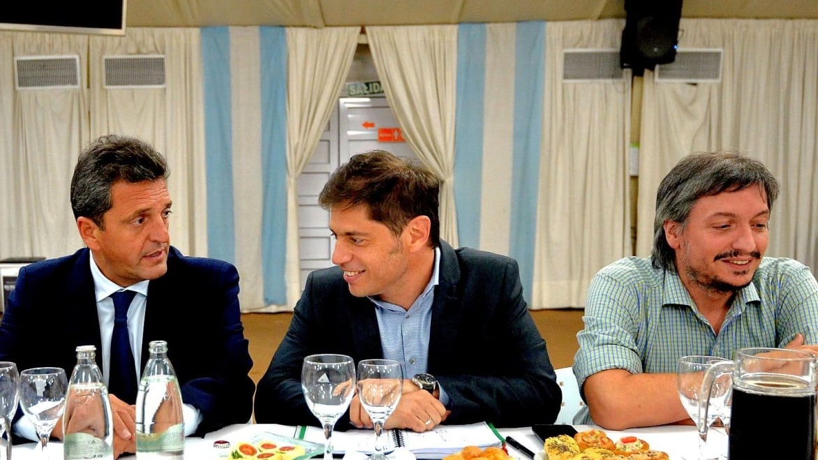 Kicillof, Massa, Máximo y los gobernadores del PJ cerraron filas por las PASO y buscan ordenar la interna Kicillof, Massa, Máximo y los gobernadores del PJ cerraron filas por las PASO y buscan ordenar la interna