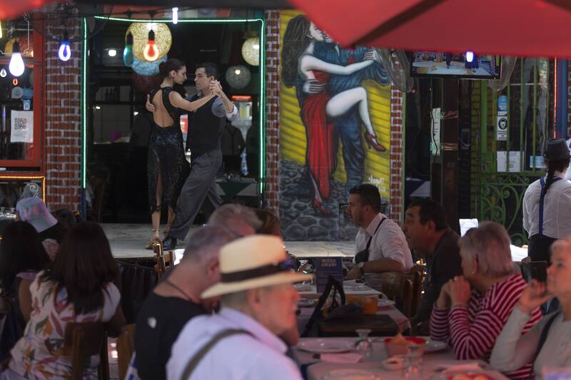 La UADE propone estimular el turismo receptivo