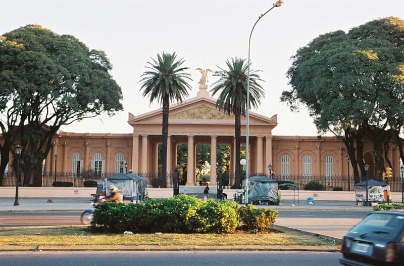 Entada del Cementerio de la Chacarita. Fuente: Buenos Aires Ciudad.