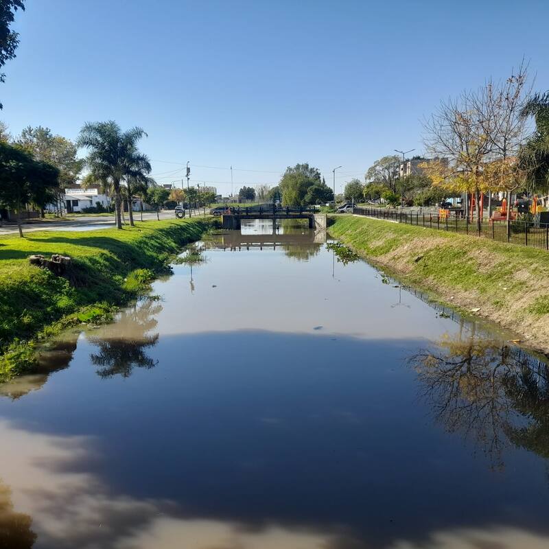 El canal conectaba el lago de la estancia El Talar con el Río de Las Conchas (Reconquista).