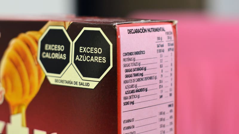 Descubrí cómo el etiquetado frontal en alimentos está cambiando los hábitos de compra en Argentina.