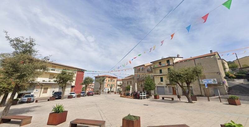 La iniciativa de Ollolai ofrece viviendas y ayudas económicas a quienes deseen mudarse y trabajar (Fuente: captura Google Maps)