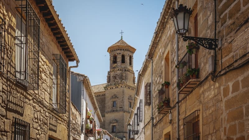 Escapadas: el pueblo medieval más lindo para visitar en diciembre, según National Geographic.