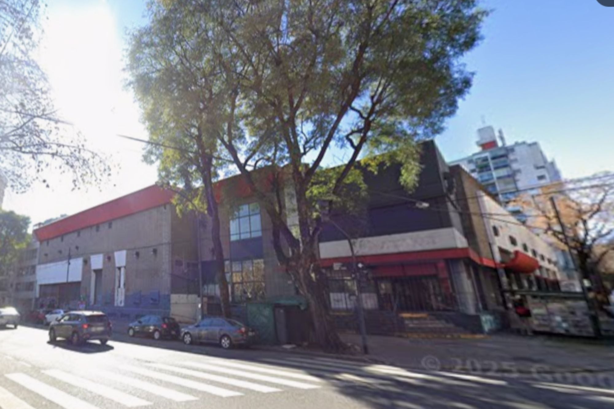 Subastarán un megaterreno en Colegiales donde antes funcionaba Carrefour por u$s 28 millones